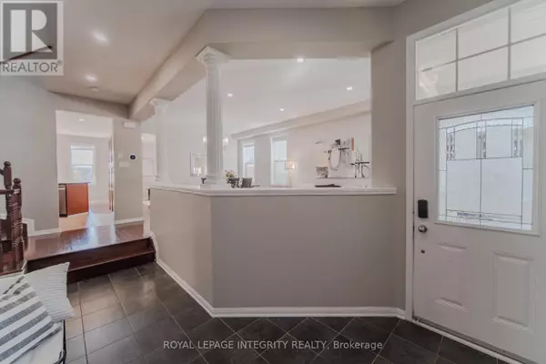 Ottawa, ON K2T0C7,214 HUNTSVILLE DRIVE