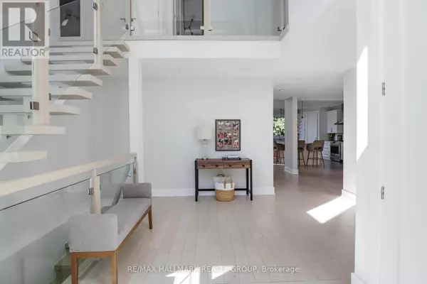 Ottawa, ON K2A2T6,668 MANSFIELD AVENUE