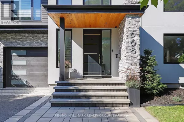 Ottawa, ON K2A2T6,668 MANSFIELD AVENUE