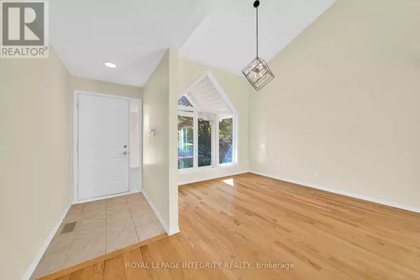 Ottawa, ON K1T3Y8,2877 BRIGHAM WAY