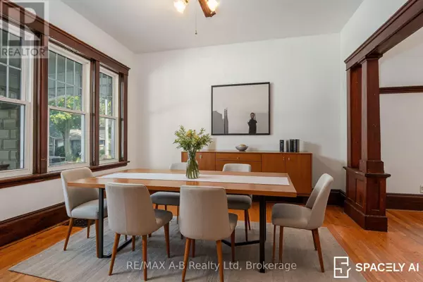 Stratford, ON N5A2H7,73 STRATFORD STREET