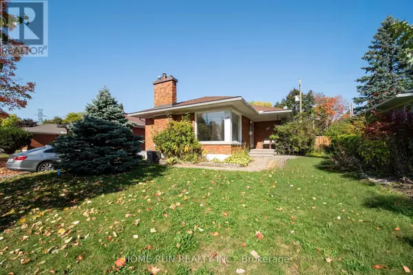 Ottawa, ON K1G0T3,533 BROWNING AVENUE