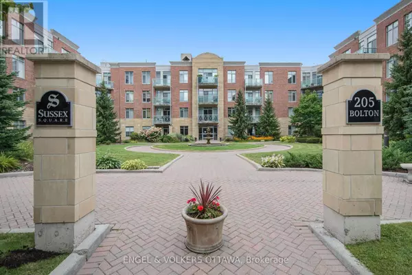 205 Bolton ST #313, Ottawa, ON K1N1K7