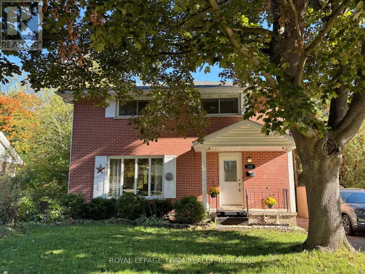 Brockville, ON K6V1X8,209 REYNOLDS DRIVE E