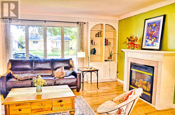 Brockville, ON K6V1X8,209 REYNOLDS DRIVE E