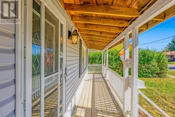 Niagara Falls (dorchester), ON L2G2P9,6589 DUNN STREET