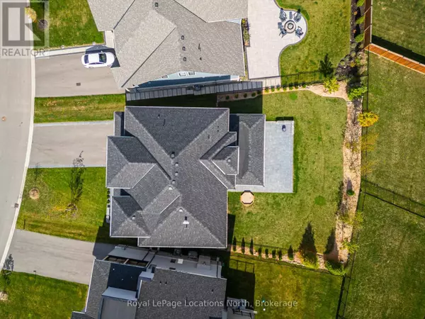 Blue Mountains, ON L9Y5J6,143 SPRINGSIDE CRESCENT