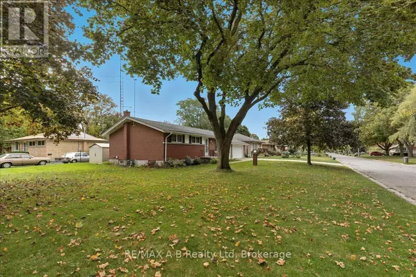 Stratford, ON N5A4W4,5 MCDONALD STREET