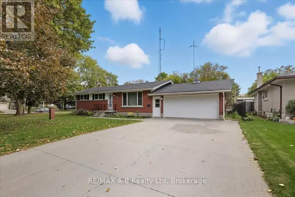 5 MCDONALD STREET, Stratford, ON N5A4W4