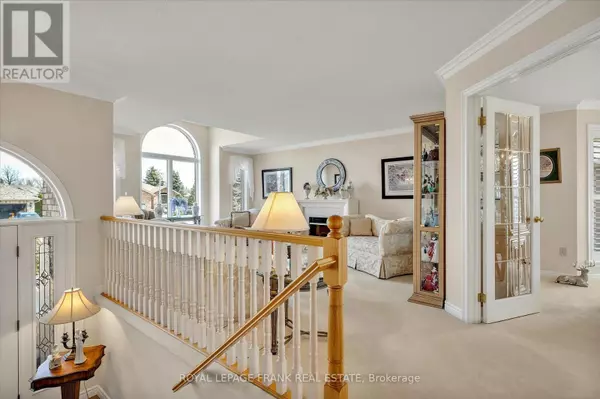 Kawartha Lakes (bobcaygeon), ON K0M1A0,42 HUNTINGWOOD CRESCENT