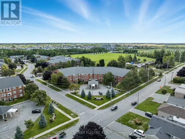 Kawartha Lakes (lindsay), ON K9V5P9,1 Heritage WAY #301