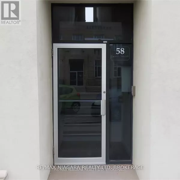 58 JARVIS ST #203, Fort Erie (central), ON L2A2S4