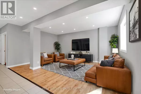 Cambridge, ON N1P1J1,99 Langlaw DR #Lower