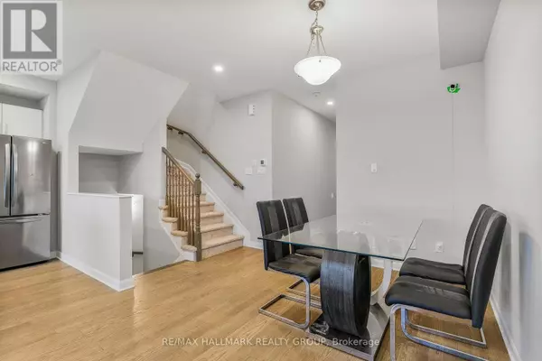 Ottawa, ON K4A5L2,530 PROMINENCE WAY