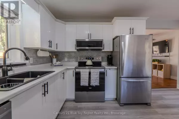 North Bay (ferris), ON P1A2T5,13 PRINCE EDWARD DRIVE