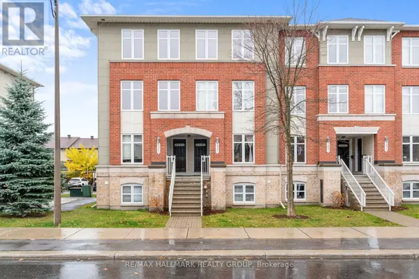 736B CHAPMAN MILLS DRIVE, Ottawa, ON K2J3V2