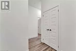 Waterloo, ON N2J1A4,107 Roger ST #101