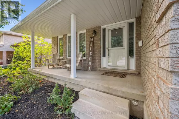 Centre Wellington (elora/salem), ON N0B1S0,284 COLBORNE STREET