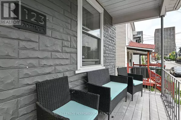 Ottawa, ON K1S3K9,123 PAMILLA ST #4
