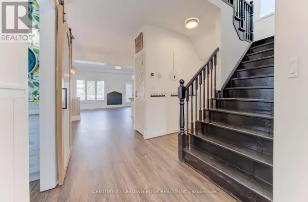 Kitchener, ON N2A0G7,277 WATERVALE CRESCENT