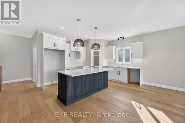 Belleville (thurlow Ward), ON K8N0R7,6 VAUGHN COURT