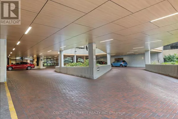 Ottawa, ON K1R7T1,530 Laurier AVE West #2207