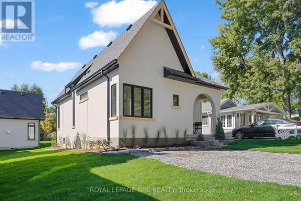 Fort Erie (crystal Beach), ON L0S1B0,281 ELMWOOD AVENUE