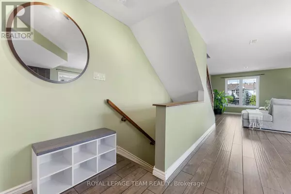 Ottawa, ON K2M3A4,368 CROWNRIDGE DRIVE