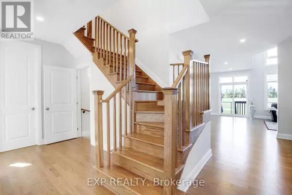 Ottawa, ON K1X0A6,143 CAMBIE ROAD