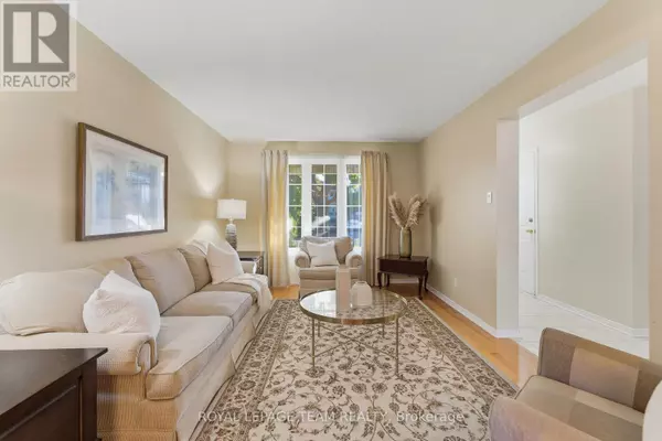 Ottawa, ON K2J3E8,54 PICKWICK DRIVE