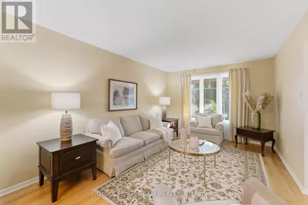 Ottawa, ON K2J3E8,54 PICKWICK DRIVE