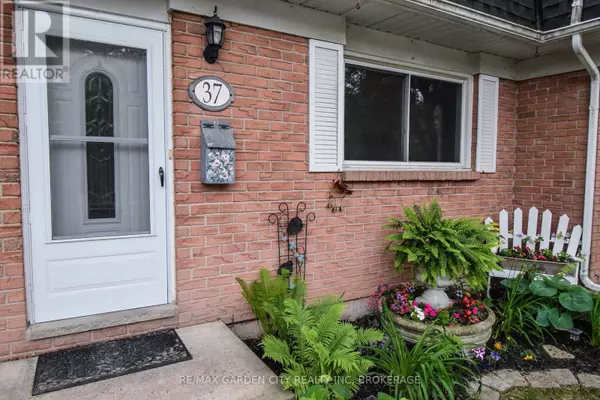 Welland (broadway), ON L3C6J6,185 DENISTOUN ST #37