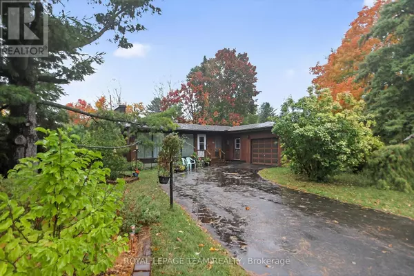 Ottawa, ON K2H6J1,46 QUINPOOL CRESCENT