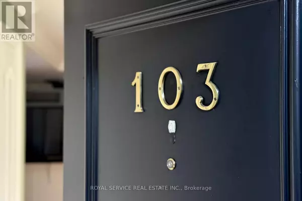 Cobourg, ON K9A3L9,323 George ST #103