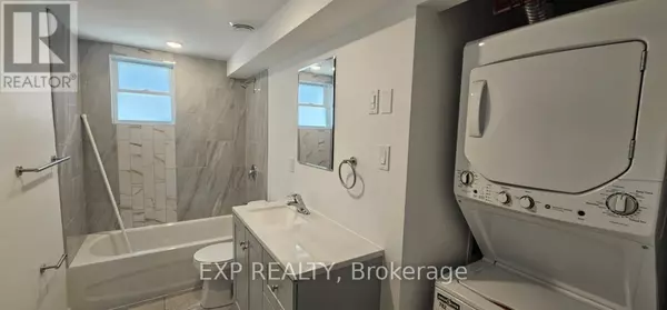 Ottawa, ON K1L6P5,216 Mcarthur AVE #01