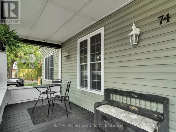 Bracebridge (macaulay), ON P1L1J2,74 TAYLOR ROAD