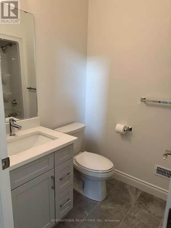 Amherstburg, ON N9V4C5,513 WATER ROAD E