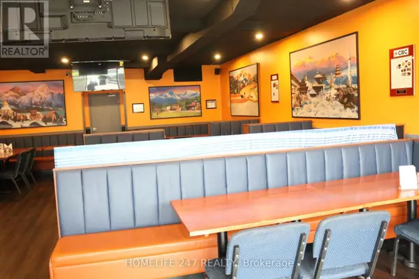 Cambridge, ON N3H3P6,1118 KING STREET E