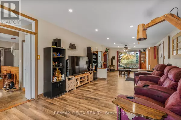 Alfred And Plantagenet, ON K0B1A0,4866 COUNTY ROAD 17