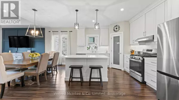 North Perth (listowel), ON N4W0C8,635 WINCHESTER AVENUE S