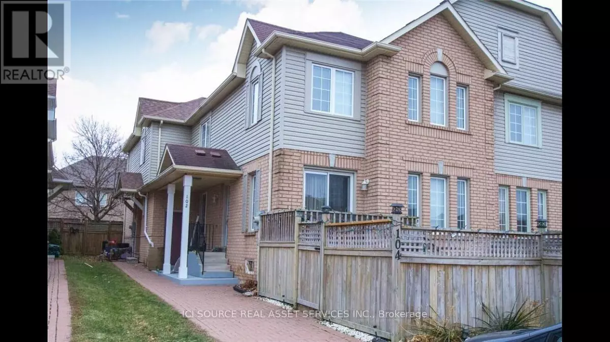 Hamilton (waterdown), ON L0R2H6,104 ROCKHAVEN LANE