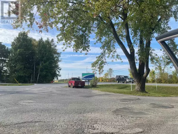 Elizabethtown-kitley, ON K7R3L2,24 COUNTY RD 17 SE