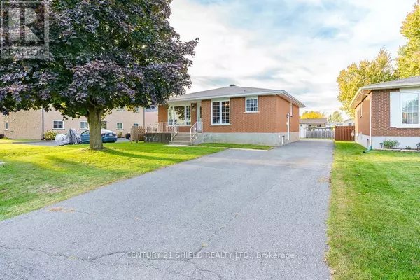 Cornwall, ON K6H6K9,105 ATHLONE DRIVE