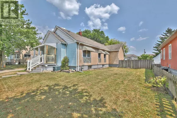 17 CLIFFORD AVENUE, Welland (broadway), ON L3C2C6