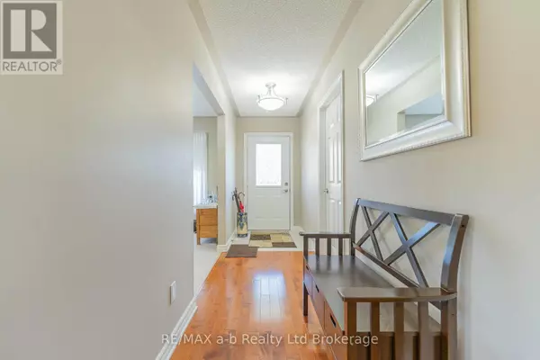 Tillsonburg, ON N4G5T3,23 ARMSTRONG DRIVE