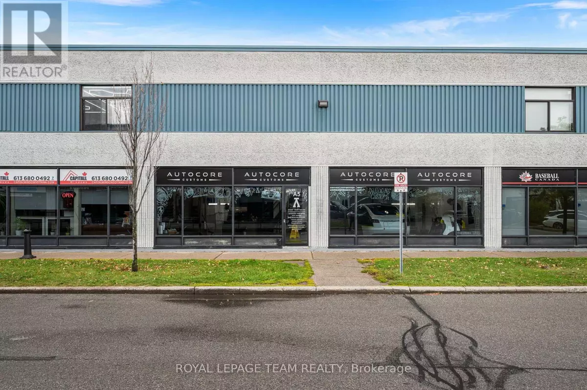 Ottawa, ON K1B5N1,2212 Gladwin CRES #A5/A6