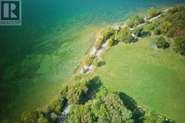 Loyalist (lennox And Addington - South), ON K0H2S0,15355 FRONT ROAD