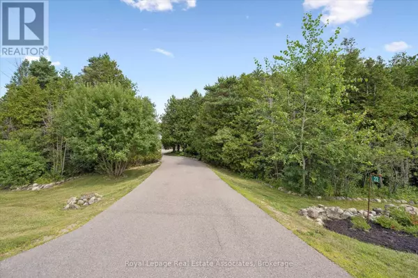 Puslinch (aberfoyle), ON N0B2J0,23 BROCK ROAD N