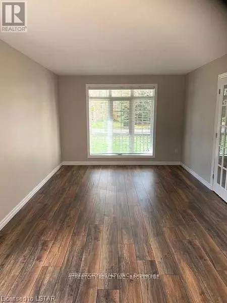 London North (north M), ON N6H5S9,934 GUILDWOOD BOULEVARD