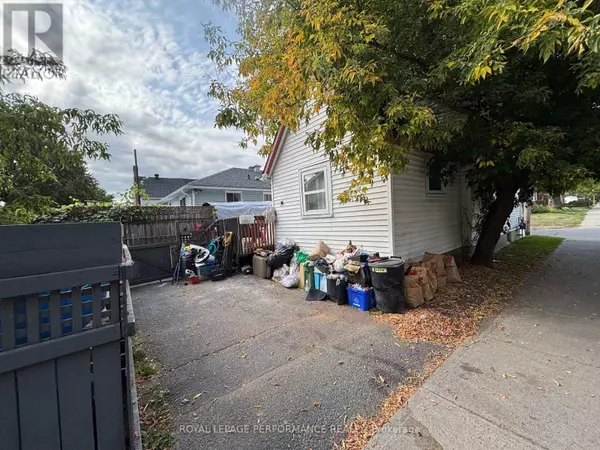 Cornwall, ON K6H3X1,345 GLOUCESTER ST N STREET N